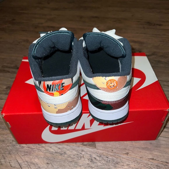 Nike SB Dunk Multi Camo - Picture 4 of 7